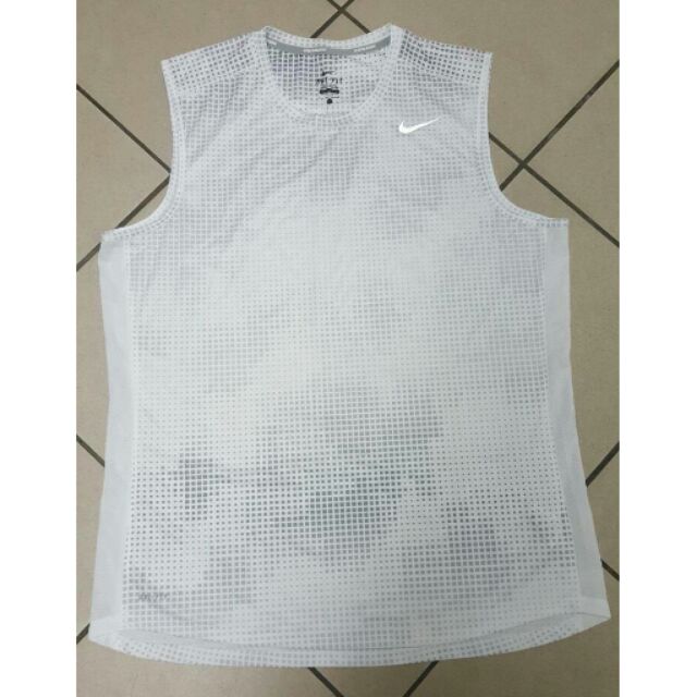 white nike singlet