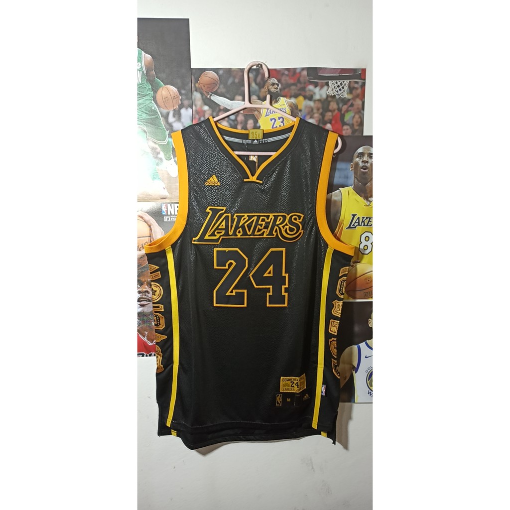 kobe bryant commemorative shirt