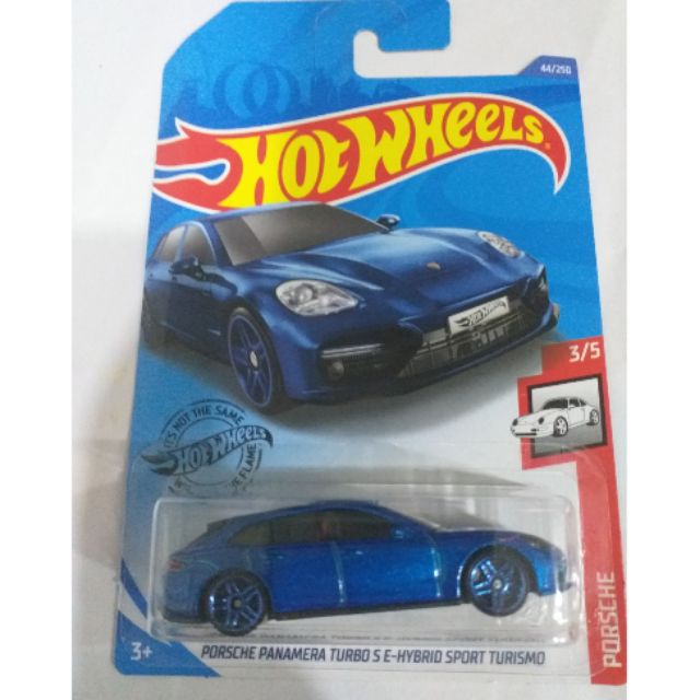 hot wheels porsche panamera 2019