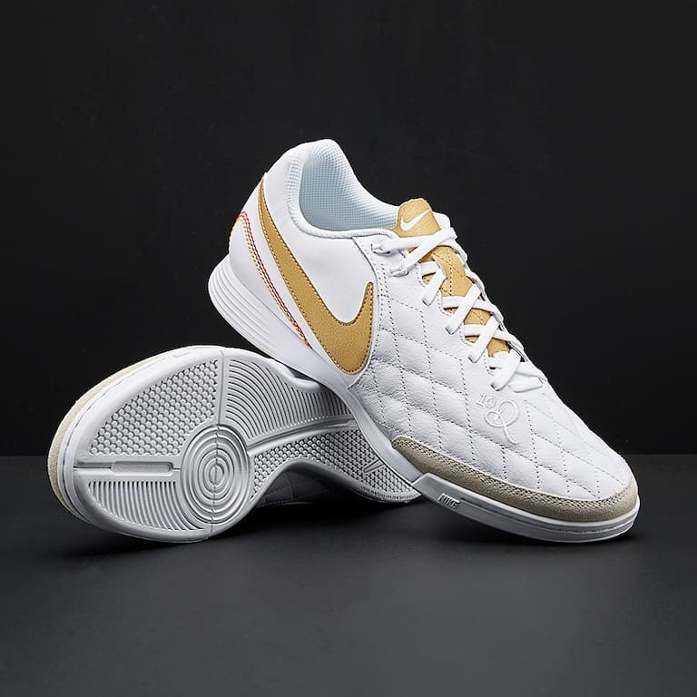 nike tiempo ligera r10