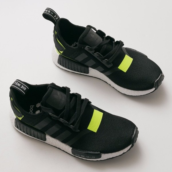 nmd r1 black volt