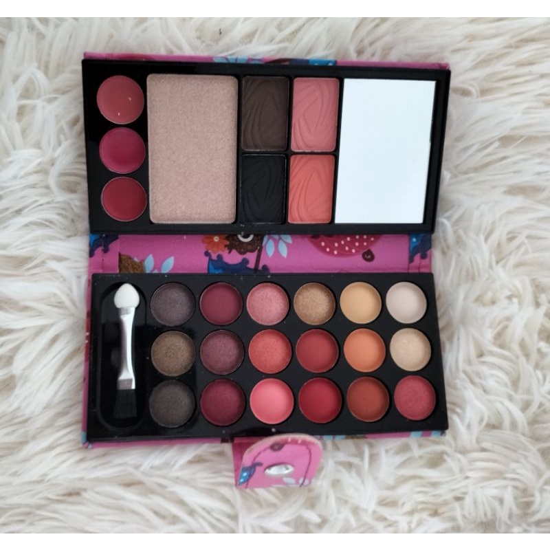 Eyes Face Lips Make Up Basic Palette makeup set/WALLET MAKE UP KIT ...