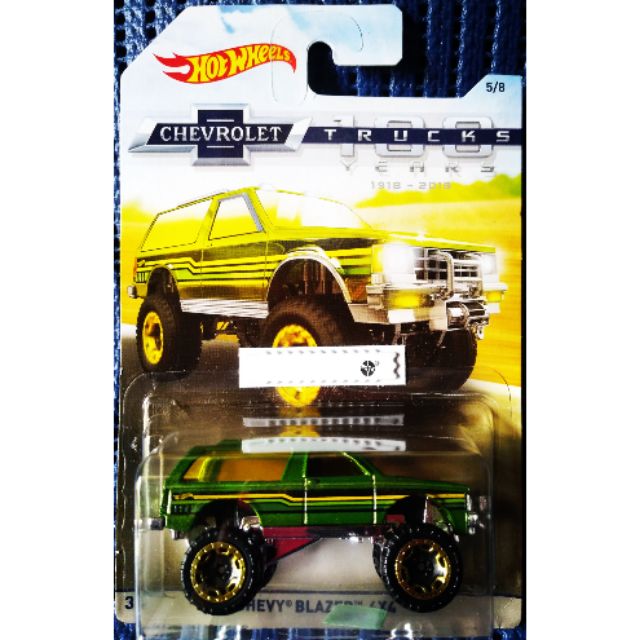 Hot Wheels Chevy Blazer 4x4 1:64 Die-Cast Car – Stars & Stripes Series | Collectible Toy Car