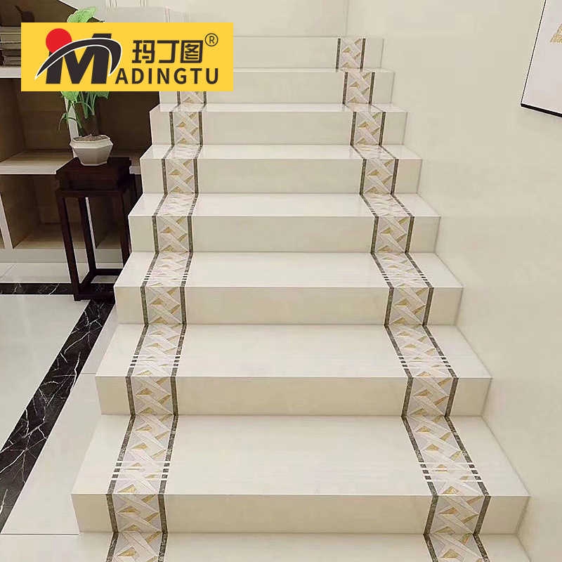 Solutions and examples of porcelain tile staircases