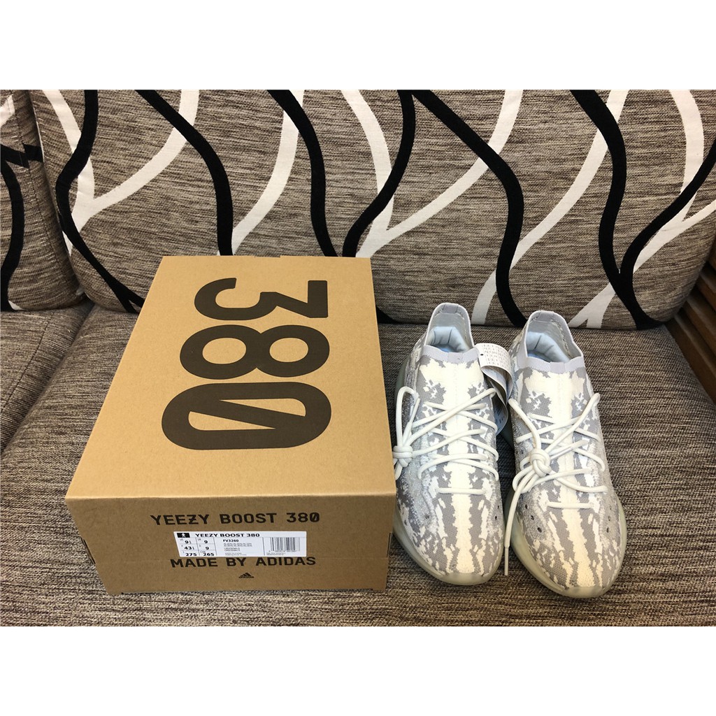Yeezy 350 Oreo Real Vs Fake