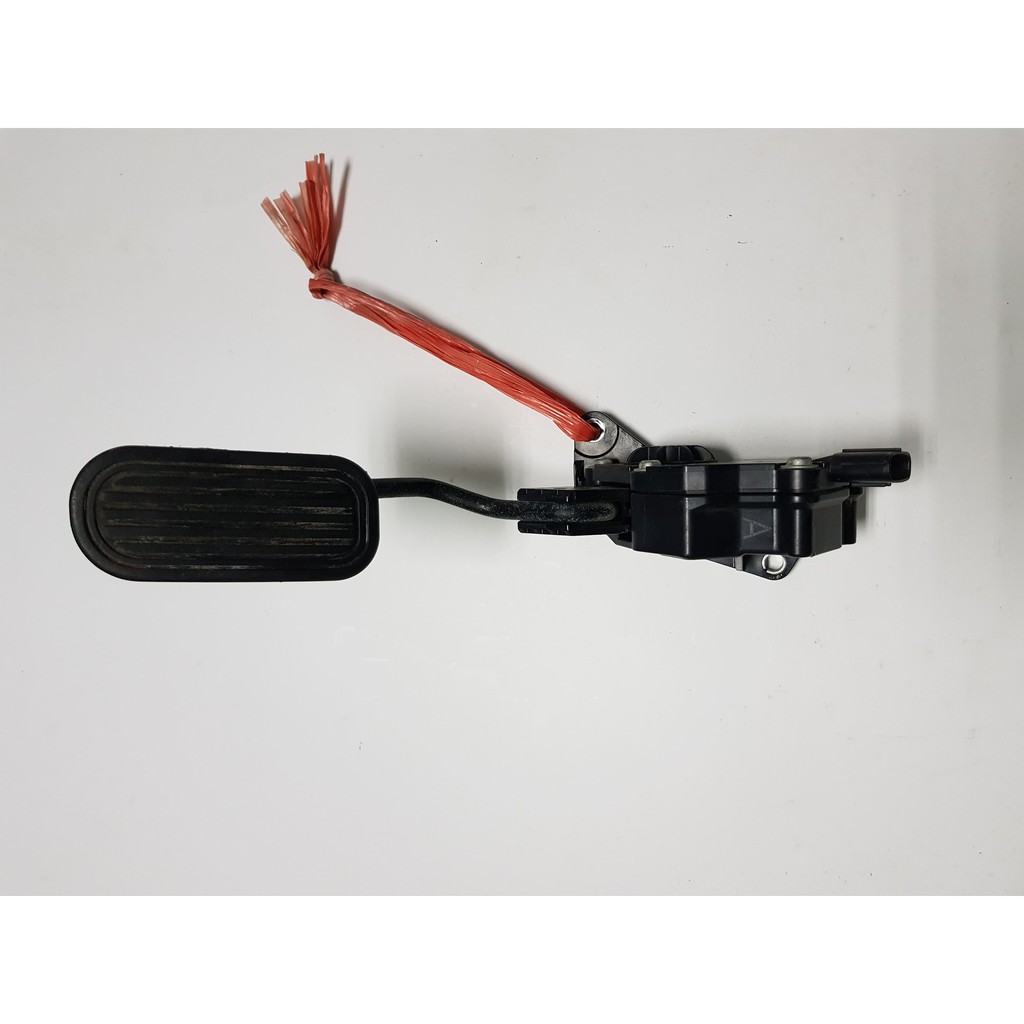 Lexus IS250 Accelerator Throttle Position Pedal Sensor 7811053010