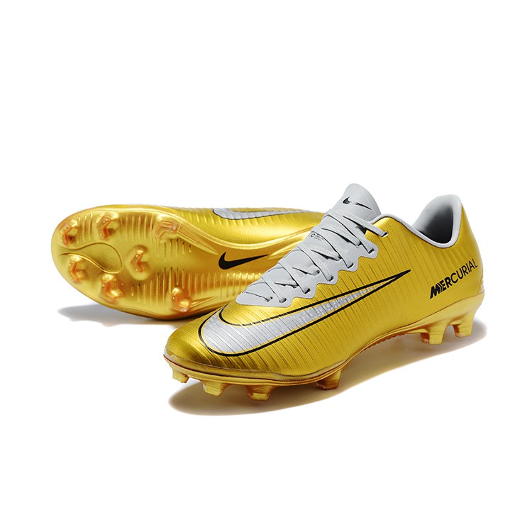 football boots golden