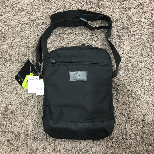 quiksilver cross body bag