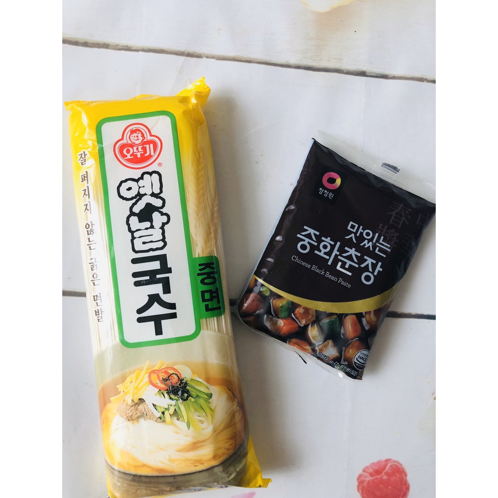 500g combo of Korean noodles + 250g of black soy sauce to make black soy sauce noodles Shopee