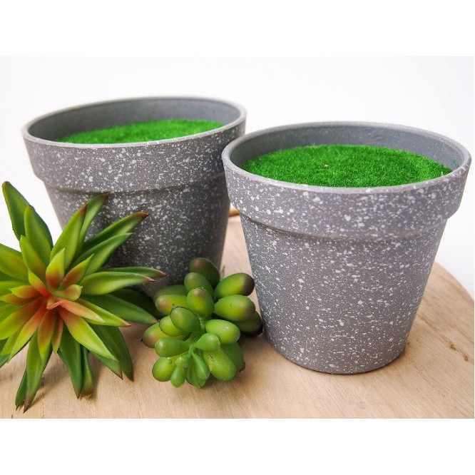Plastic Vase With Grass Moss | Pasu Plastik