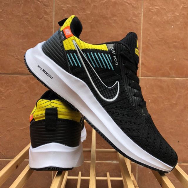 nike zoom flyknit lunar 3