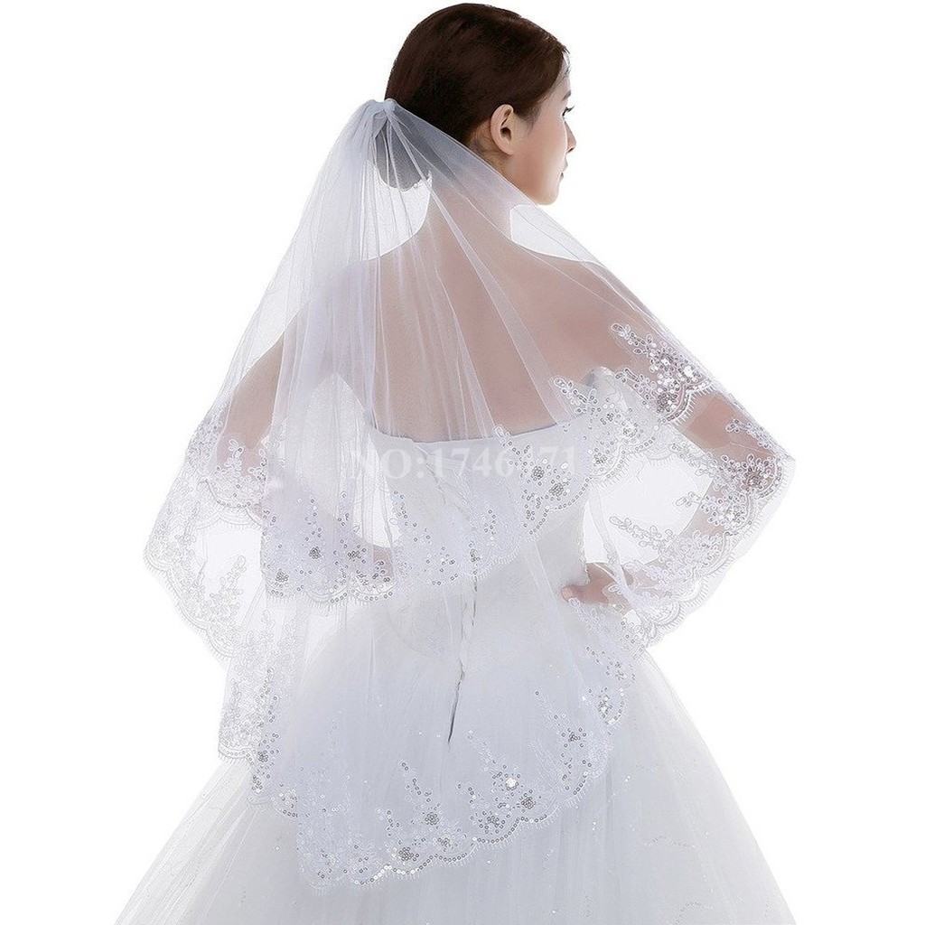 lace lined veil