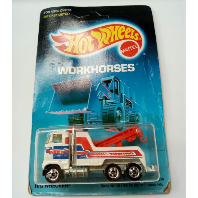 hot wheels wrecker