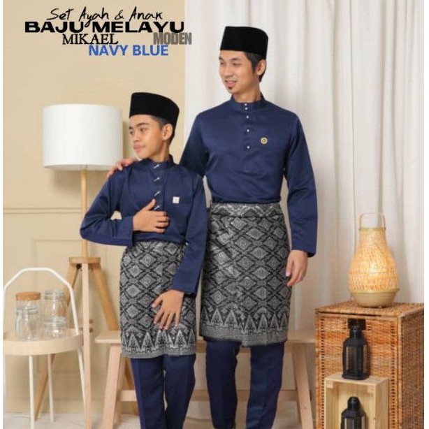 Baju melayu biru gelap