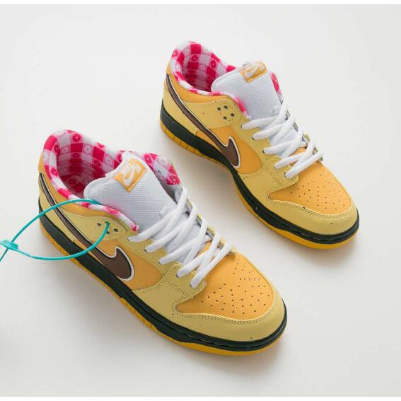 yellow lobster sb dunk