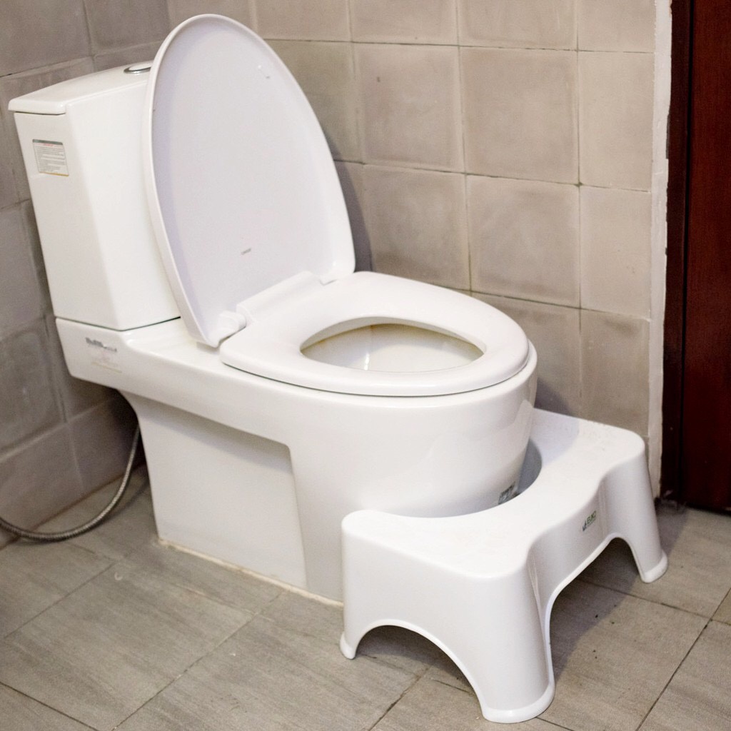 Toilet footrest