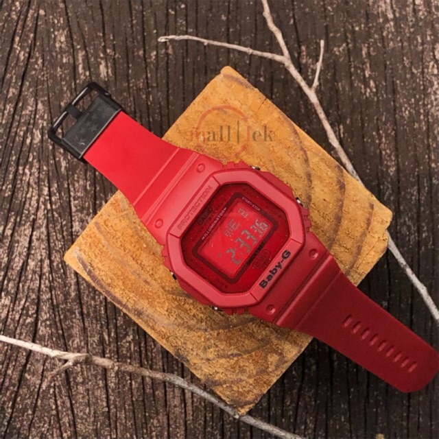dw 5635 red out