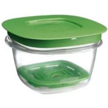 RUBBERMAID 2 or 5 CUP CONTAINER; PRODUCE SAVER-FRESH GREEN (7J91)