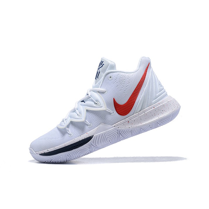 kyrie shoes 5 white