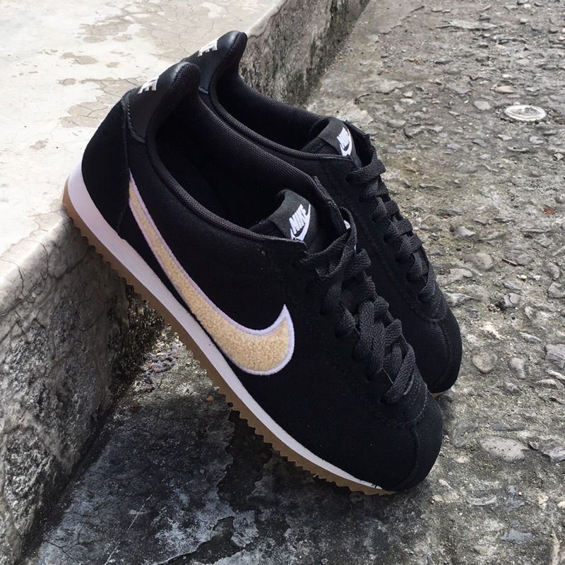 wmns classic cortez prem