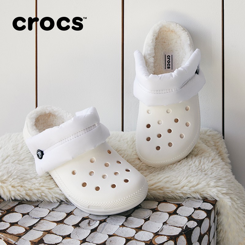 crocs fluffy slippers