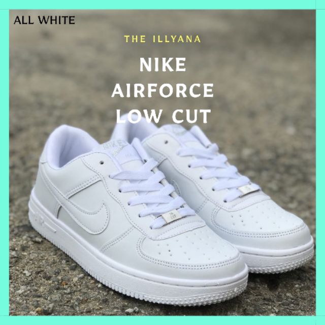 nike low cut white shoes