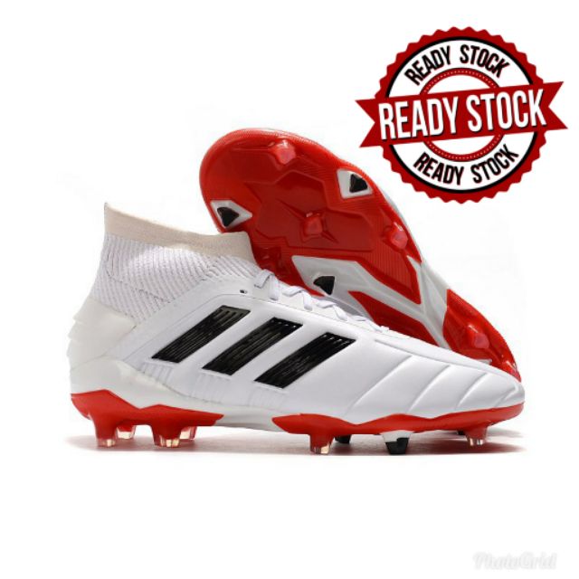 kasut bola new balance