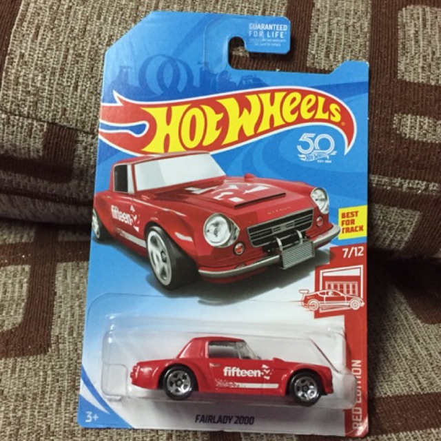 hot wheels fairlady 2000 red