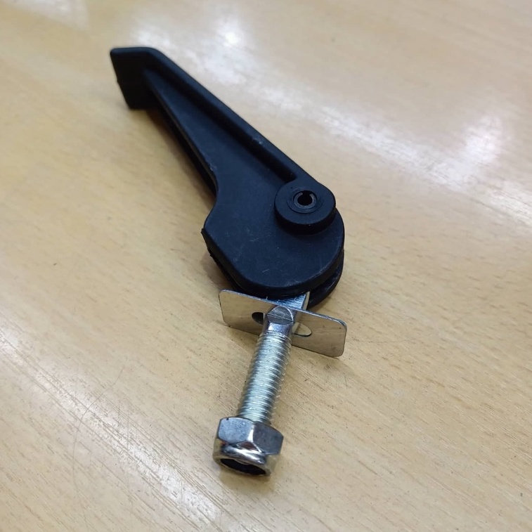 alat Ganti "Handle Lock" Untuk Mesin Potong Rumput Jenis Tolak/Handle Lock For Lawn Mover