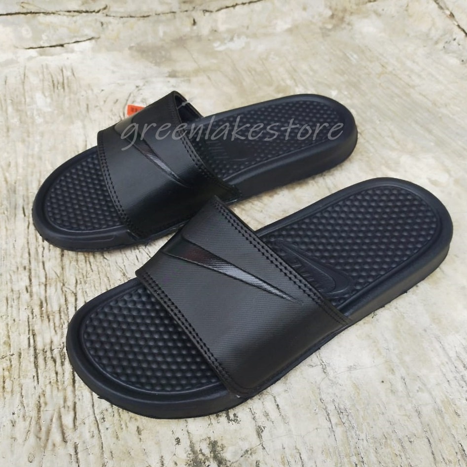 sandal nike benassi swoosh