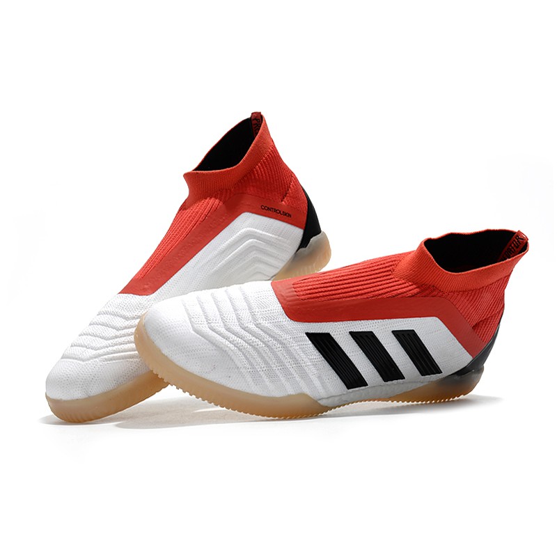 predator tango futsal