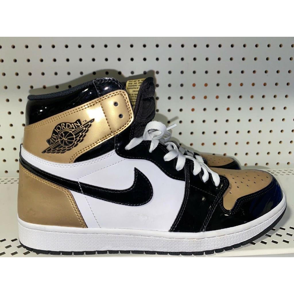 nike air jordan gold toe