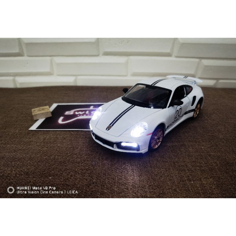 Porshce 911S 124 Porsche 911 racing model car ornament collection