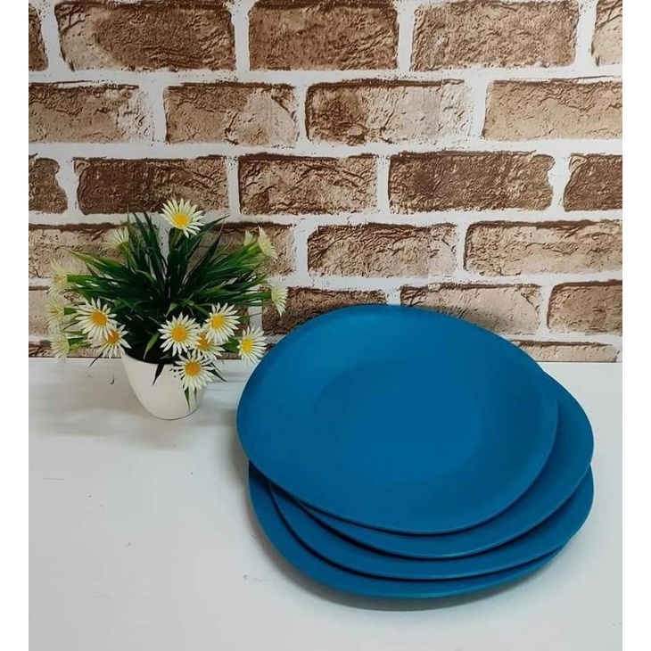 BLOSSOM MICROWAVEABLE PLATES TUPPERWARE / TUPPERWARE BLUE PLATES