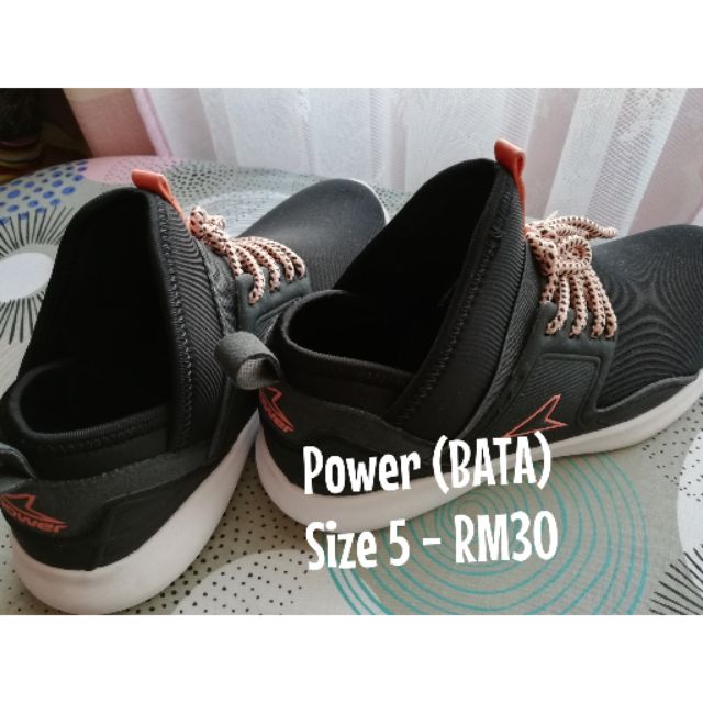 bata latest sports shoes