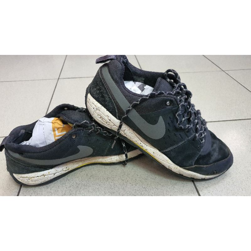 kasut nike acg