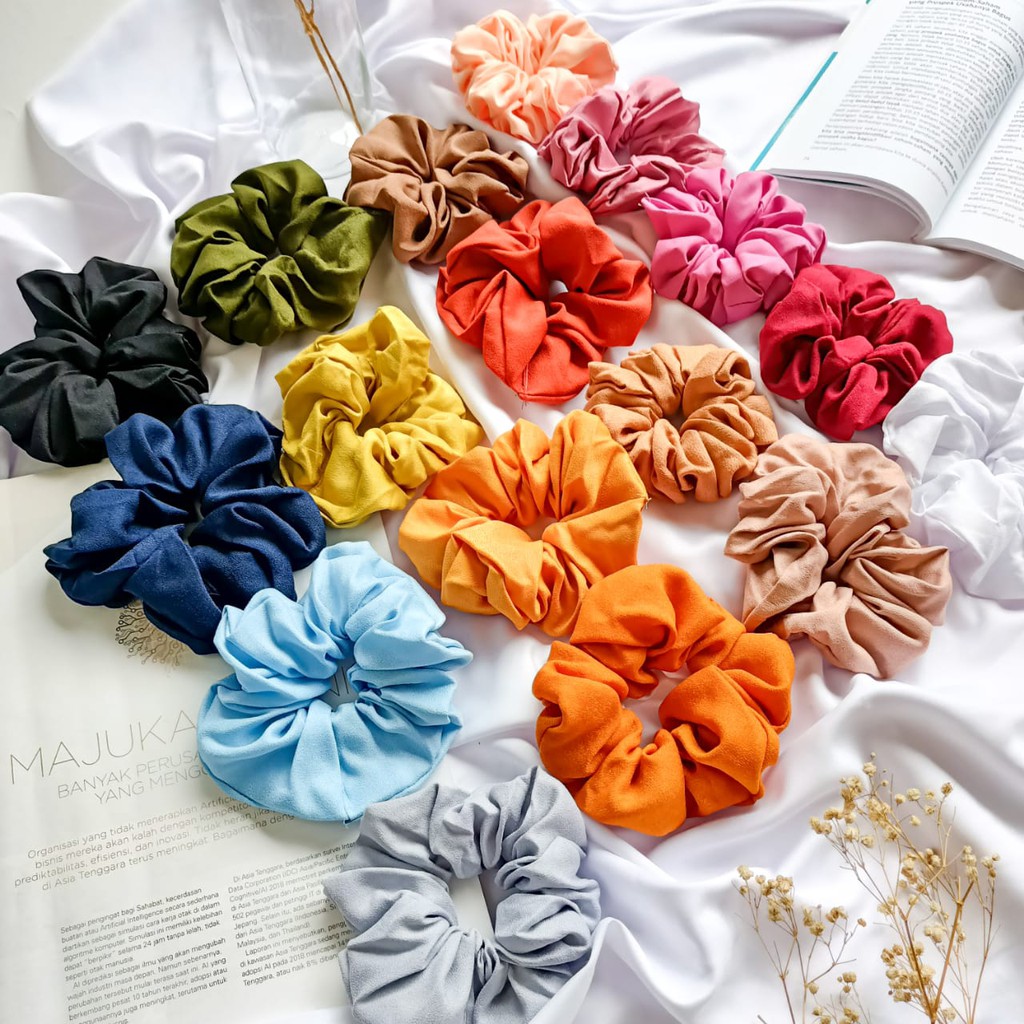Vallina Outfit - Scrunchie Hair Tie | Muslimah Hijab Bun