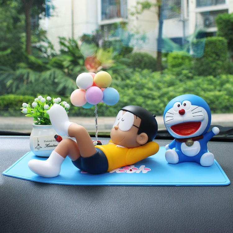 Doraemon Nobita car ornaments sleeping Nobita and blue fat car doll in