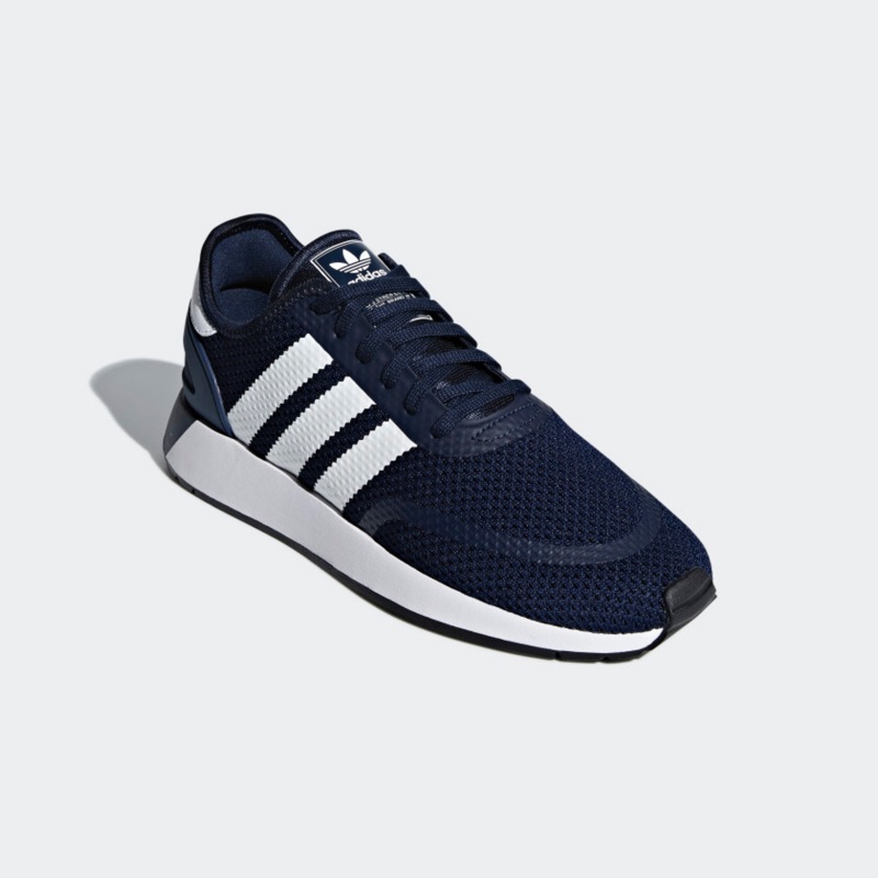 b37959 adidas