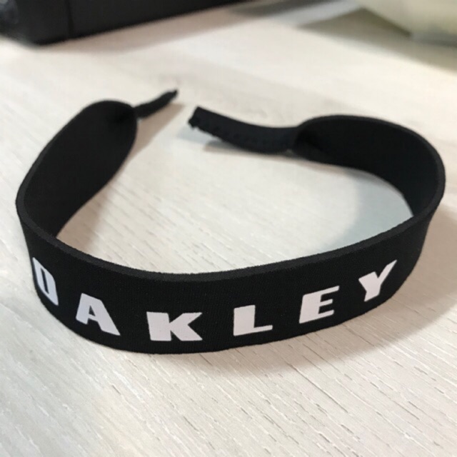 oakley strap