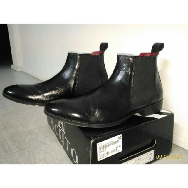 acuto chelsea boots