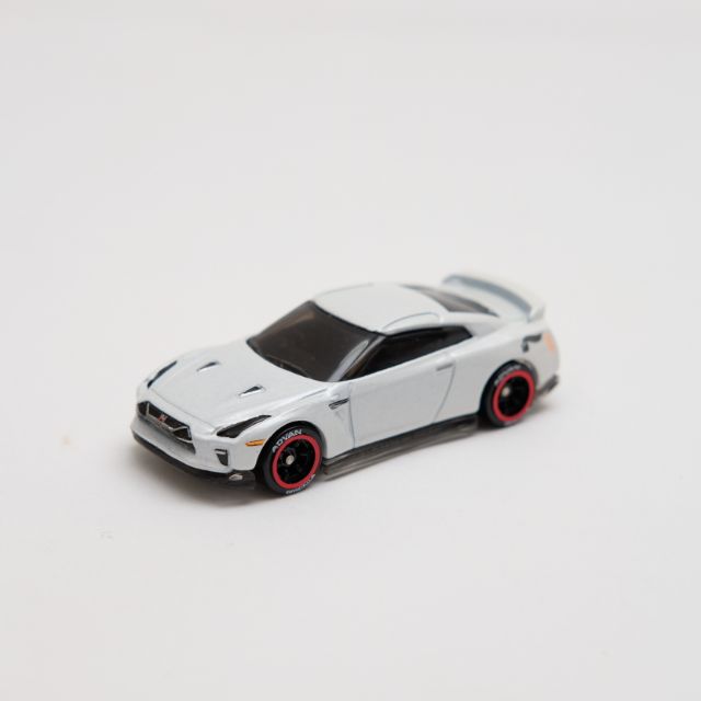 hot wheels id nissan gtr