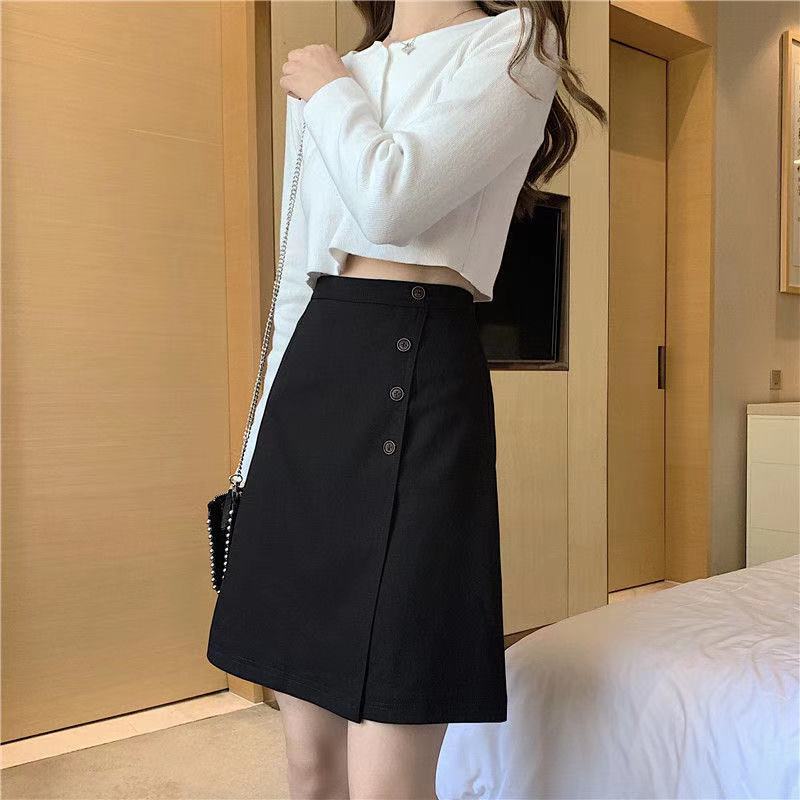 medium size skirt