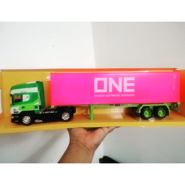 welly toy trucks