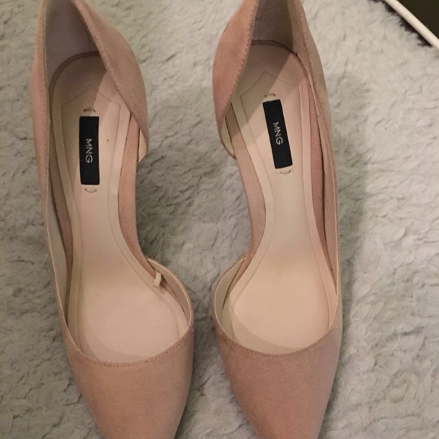 mng heels