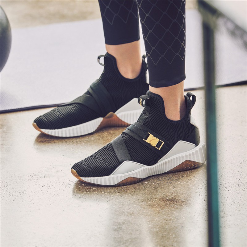 defy women's sneakers