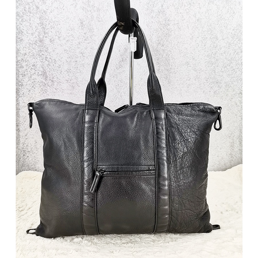 Yohji Yamamoto Padded Tote Bag 600070288blk main image 1