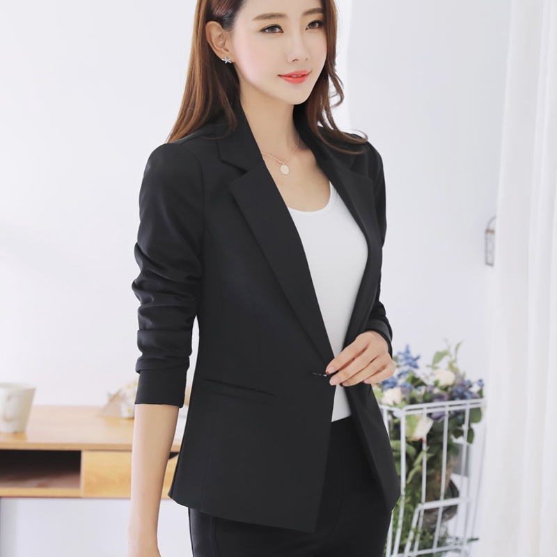 formal black attire for ladies