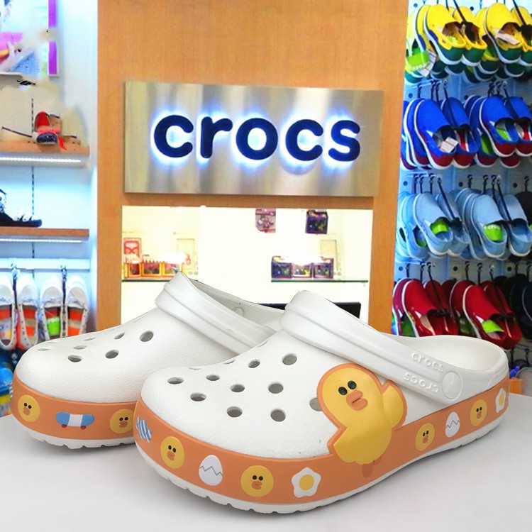 crocs real