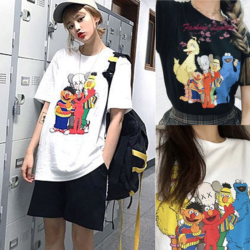 baggy t shirt girl